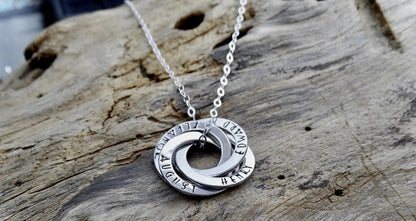 Interlocking Circle Necklace with Names | Sterling Silver | The Silver Wing