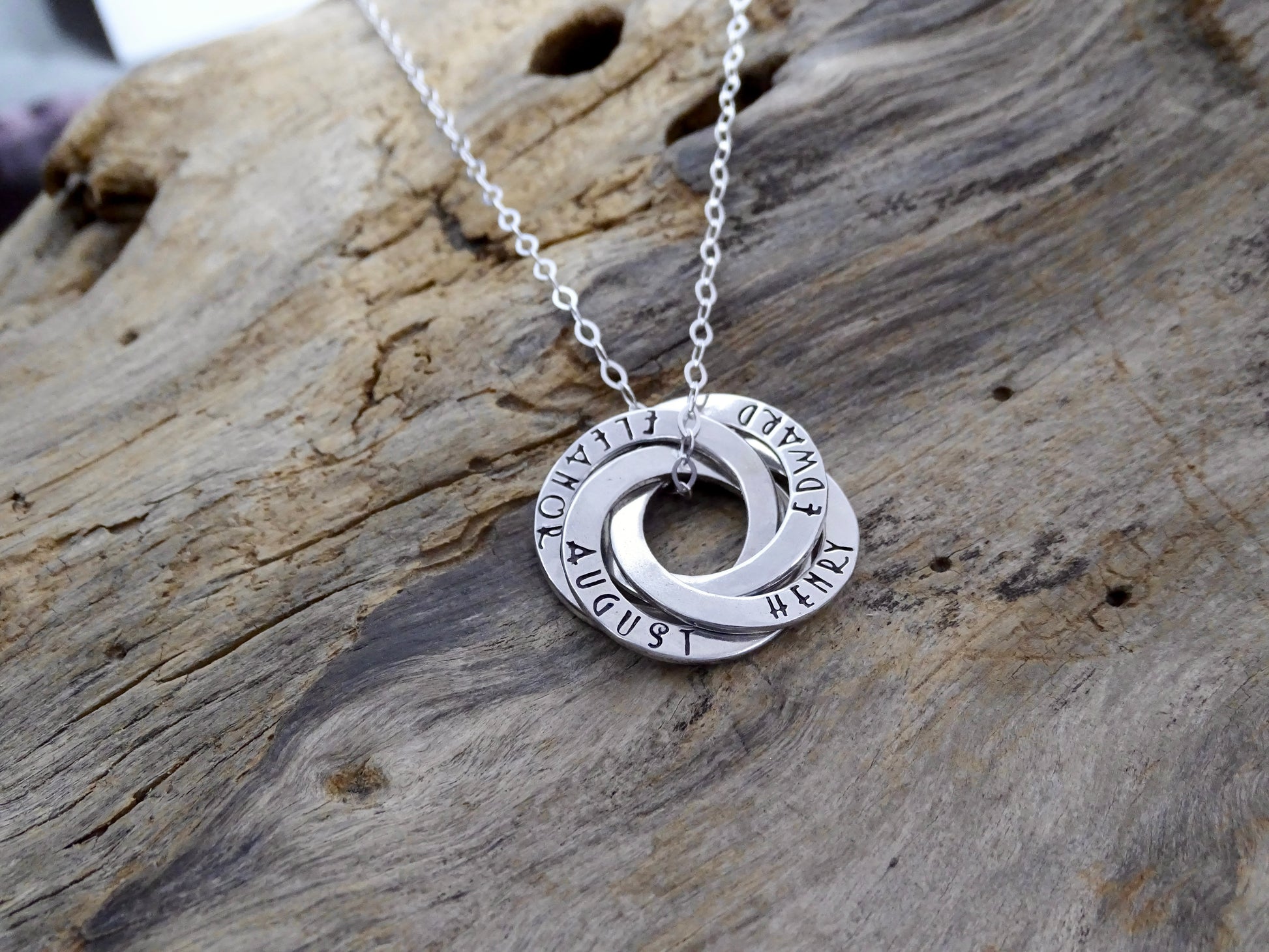 Personalized mom necklace