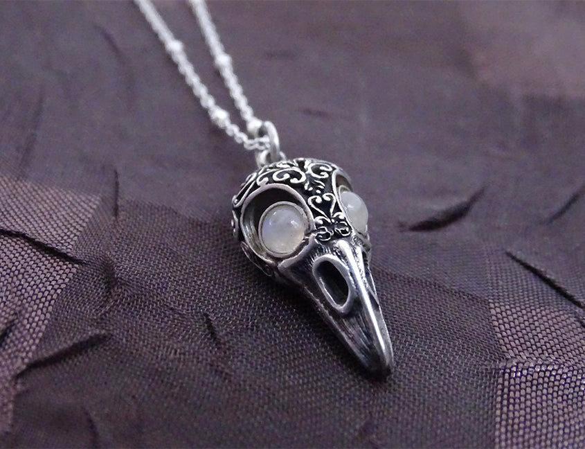 Raven skull necklace