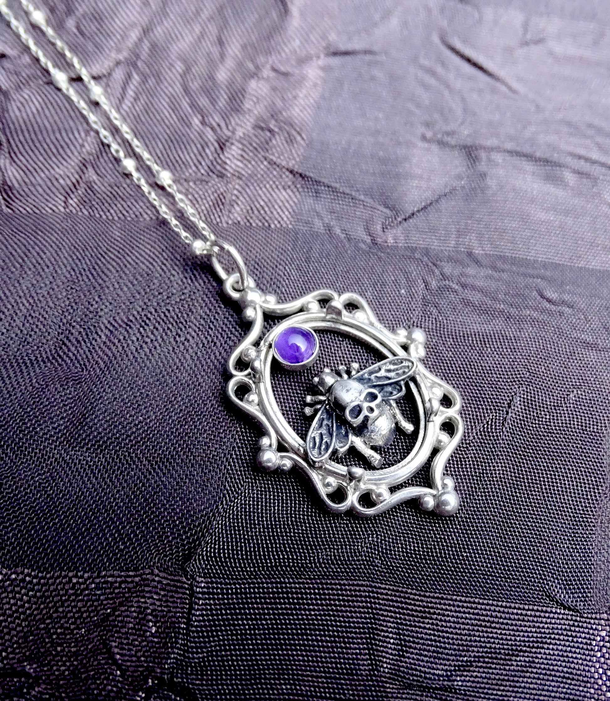 Gothic Skull Fly necklace
