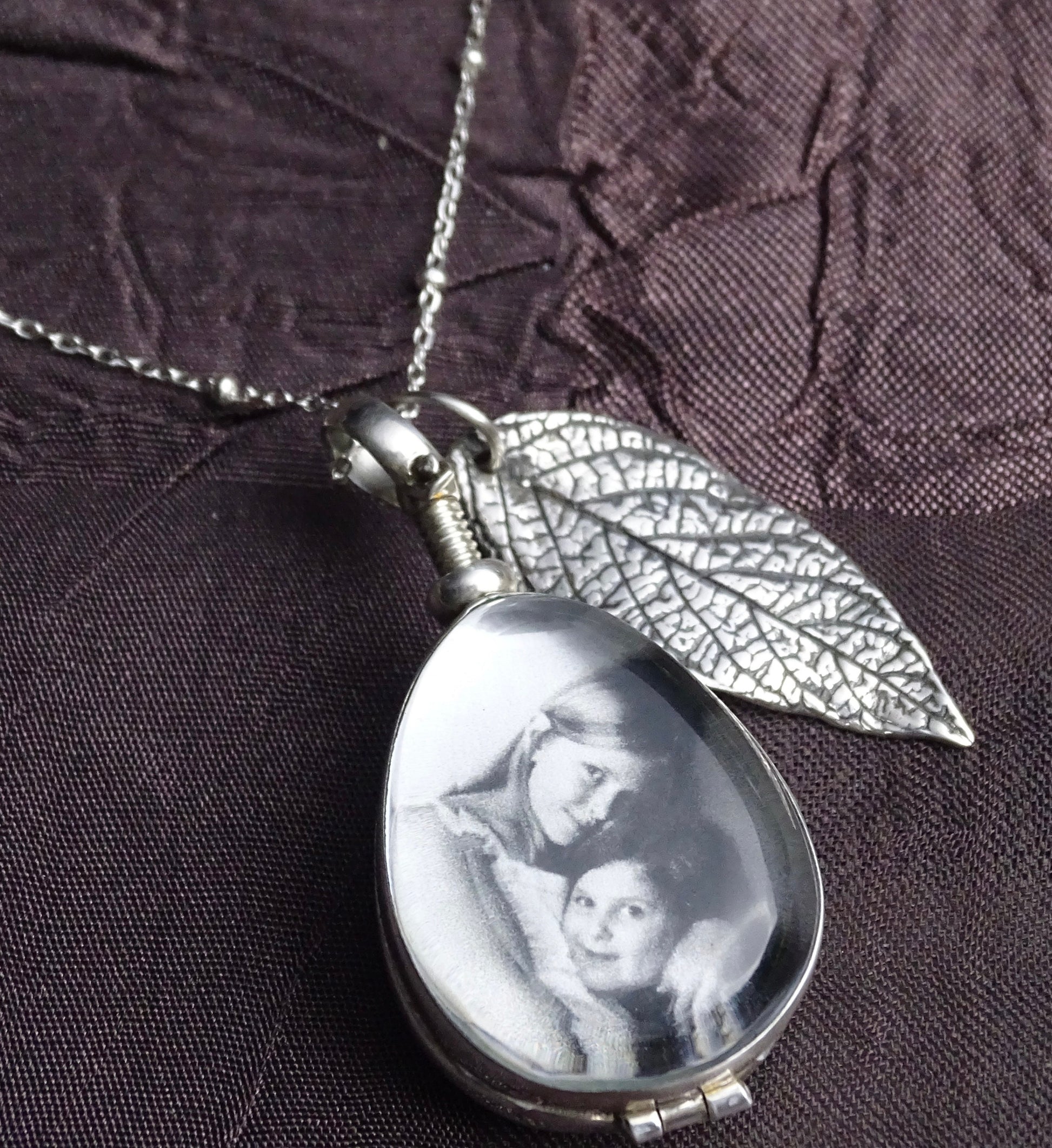 Sterling Silver Teardrop Glass Locket