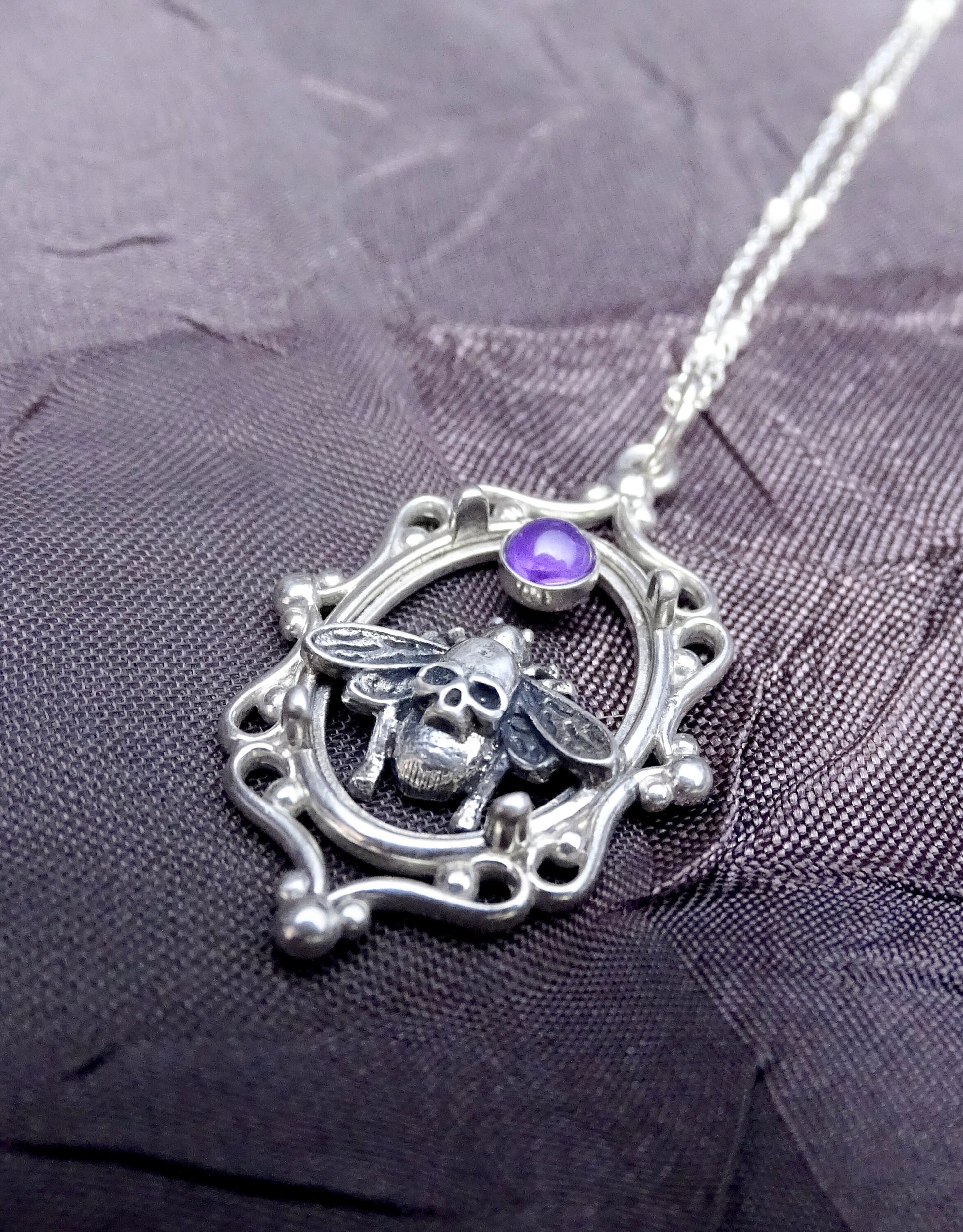 Gothic Skull Fly necklace