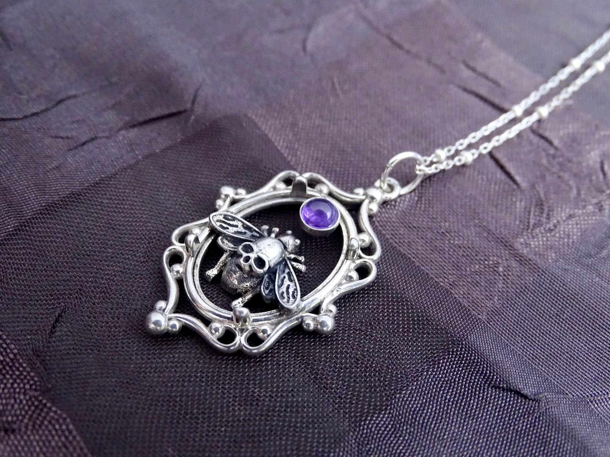 Gothic Skull Fly necklace