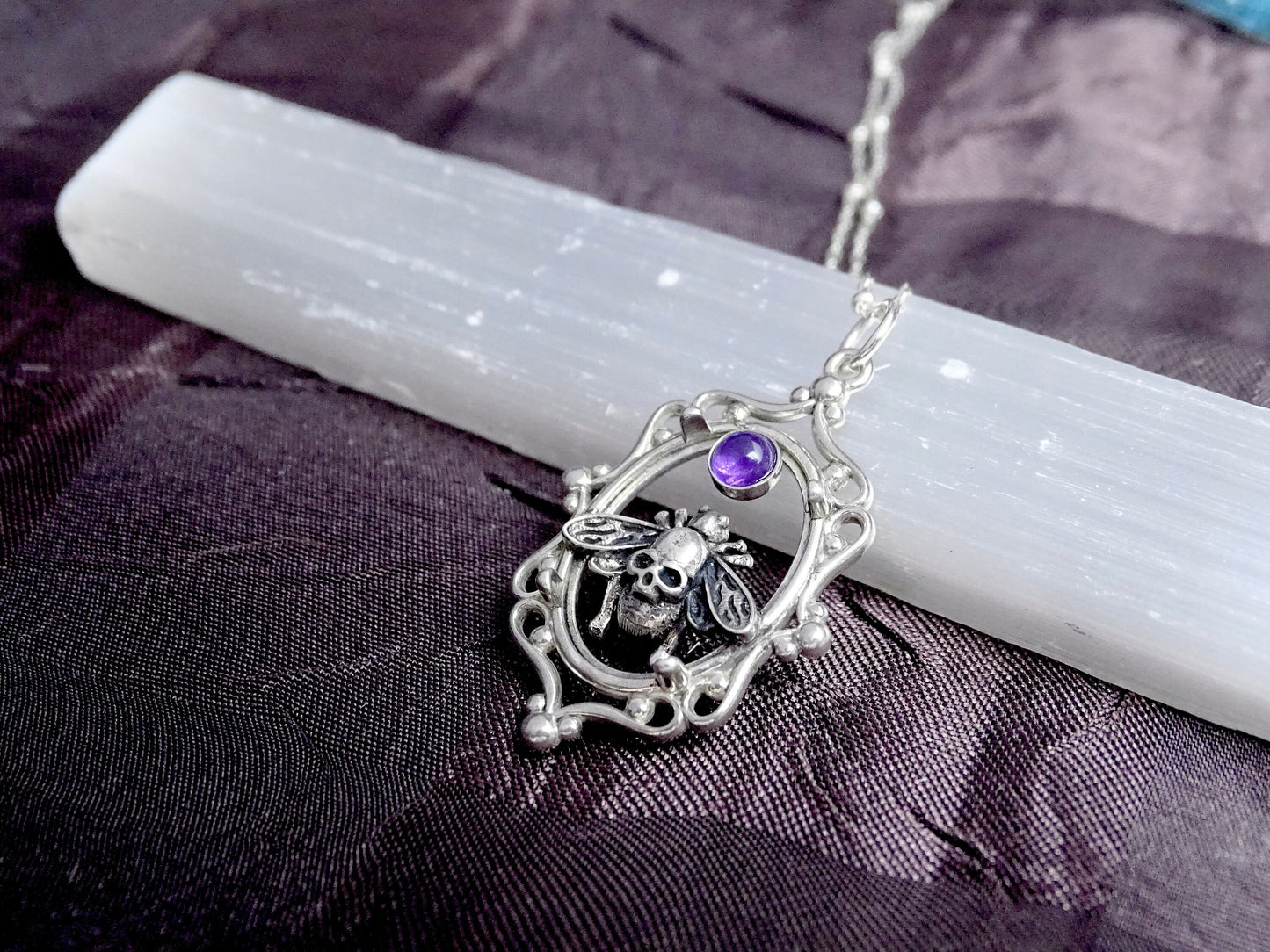Gothic Skull Fly necklace