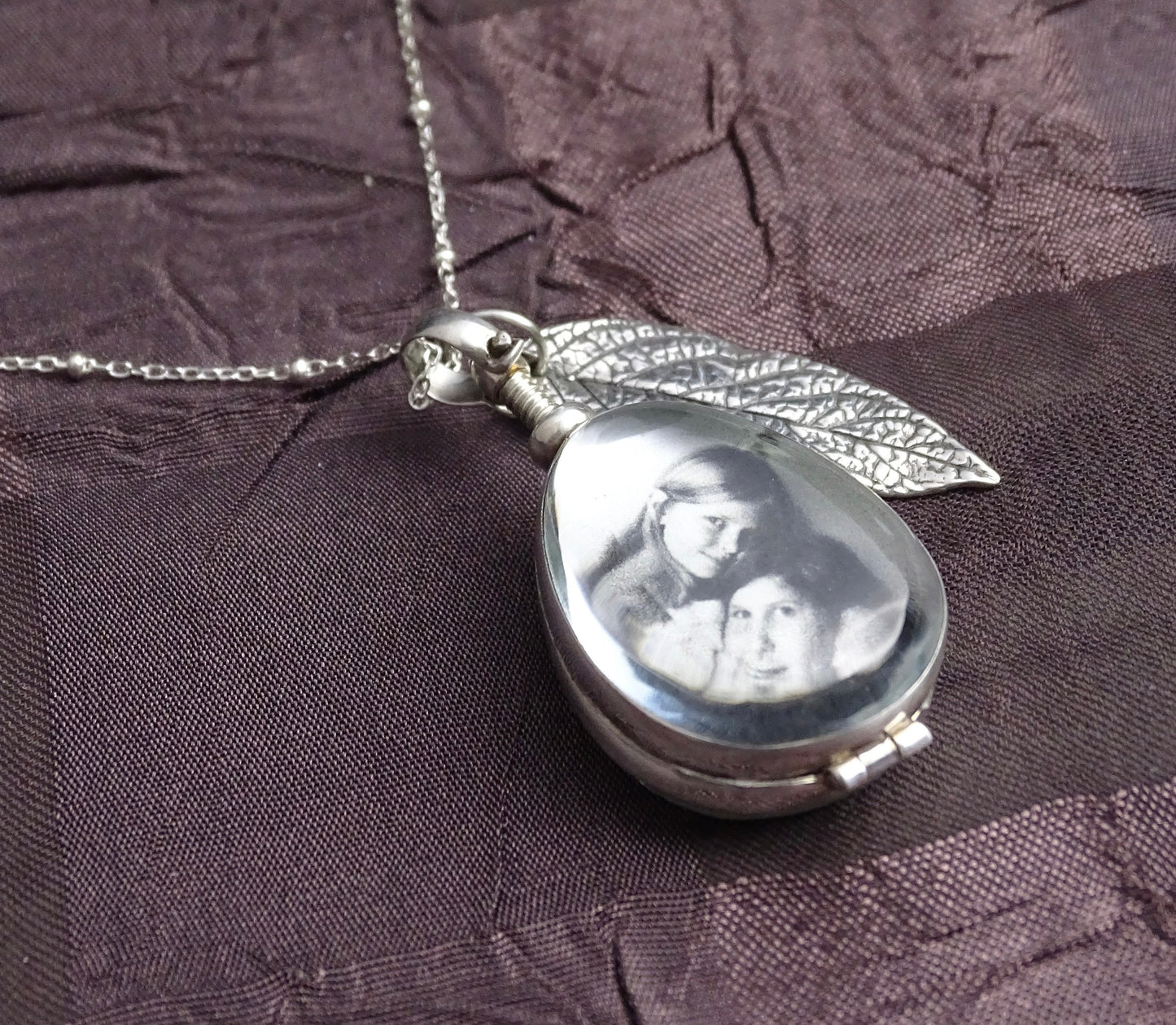 Sterling Silver Teardrop Glass Locket