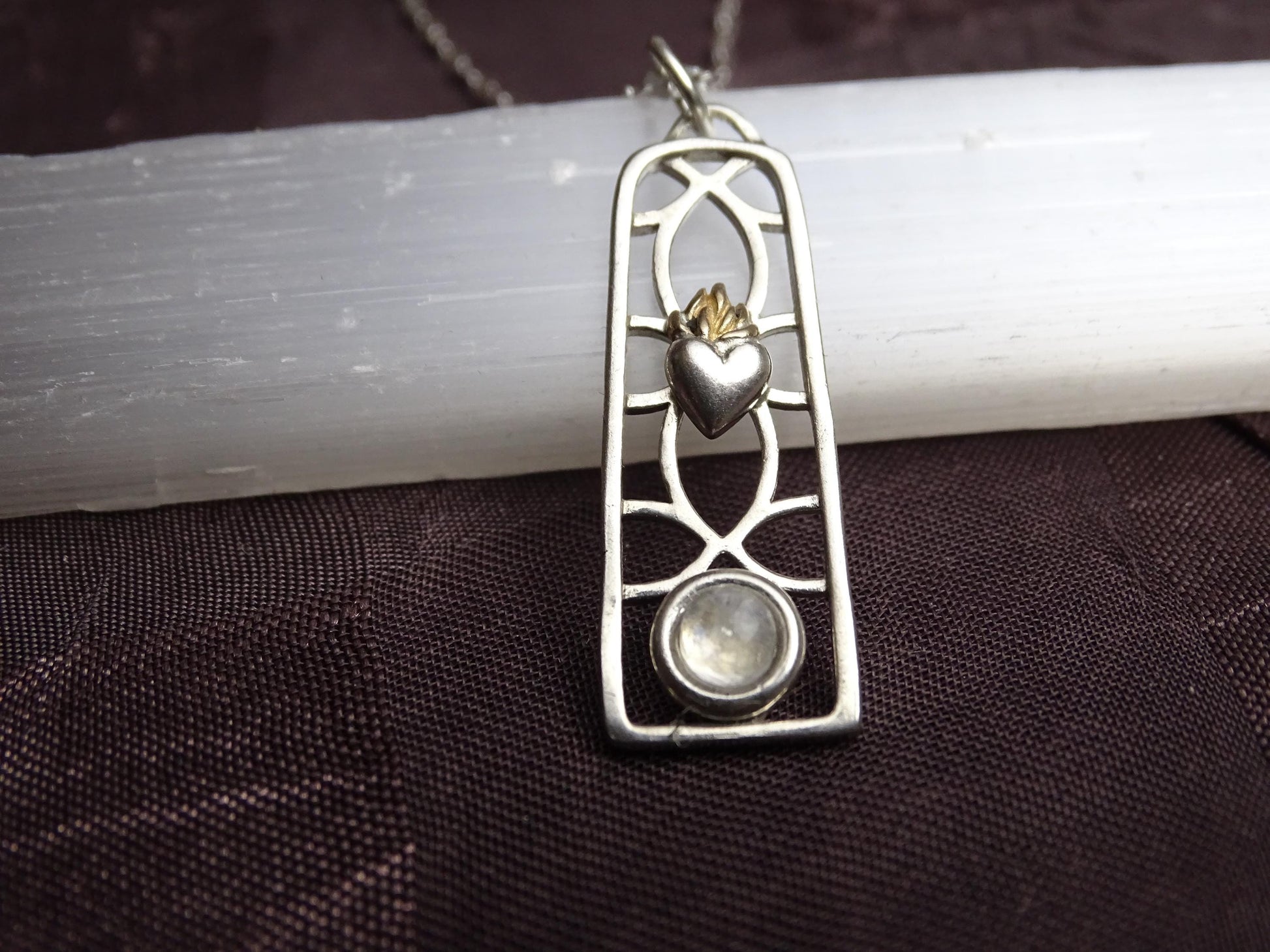 Cathedral Window Pendant