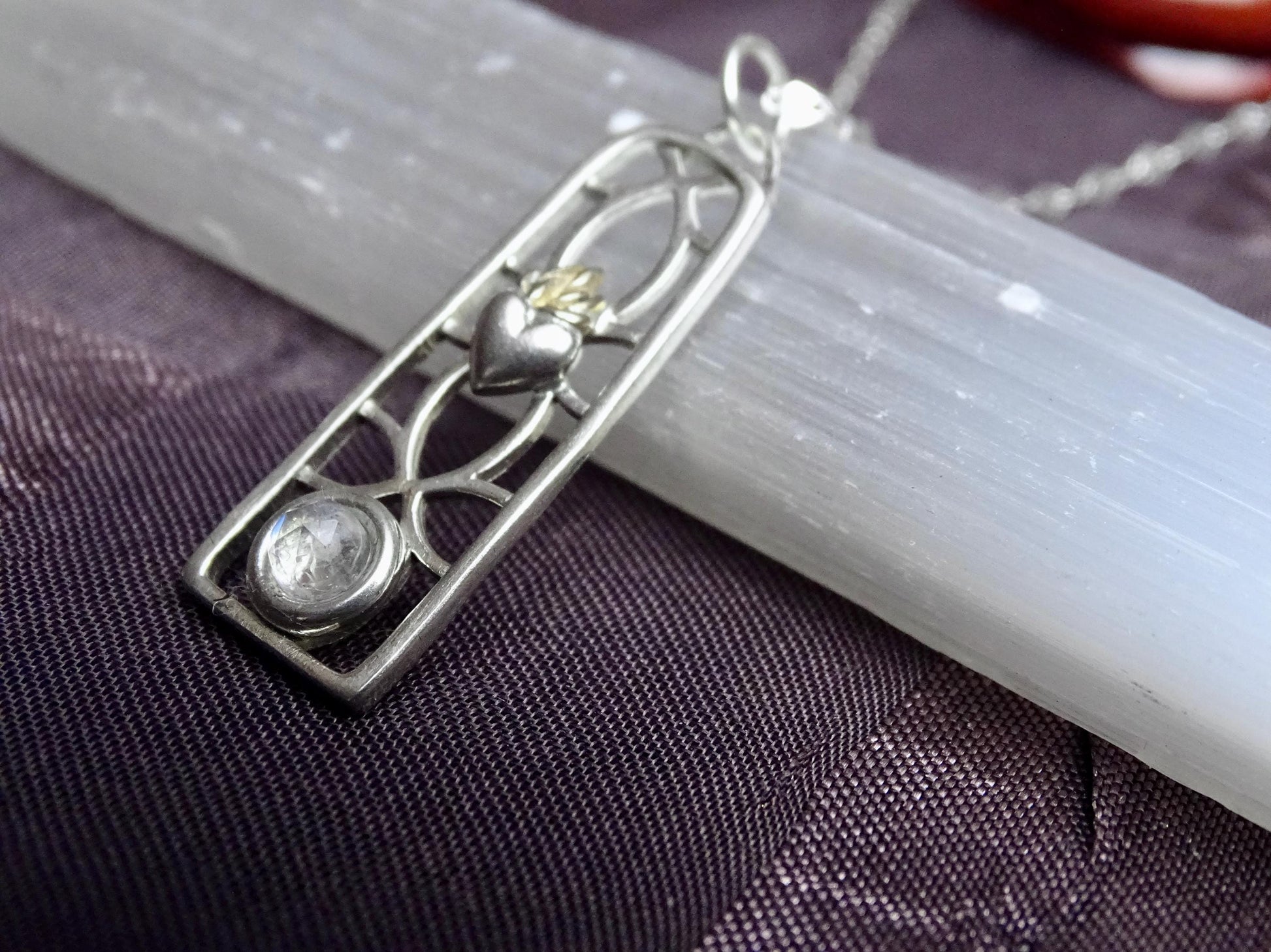 Cathedral Window Pendant