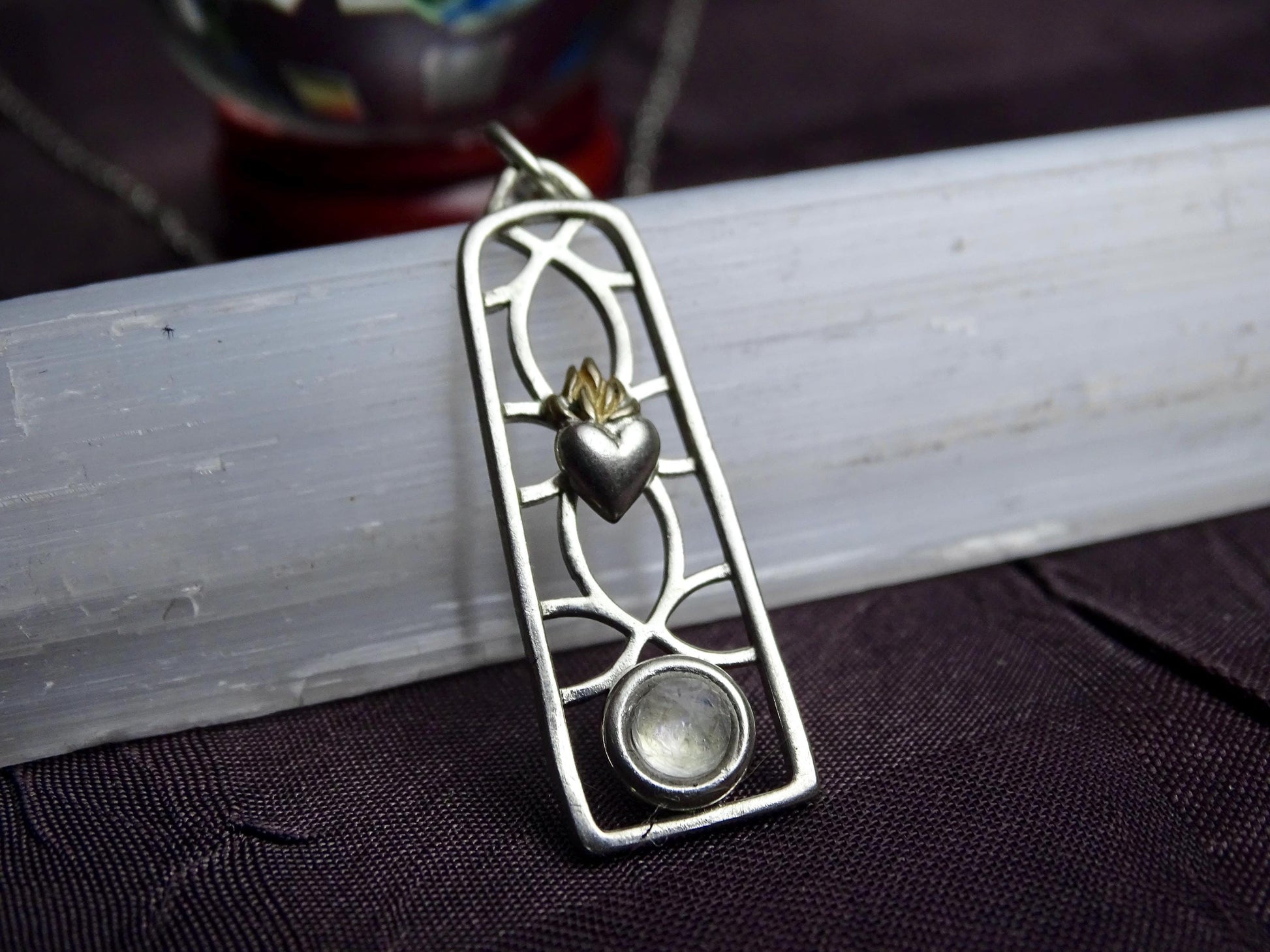 Cathedral Window Pendant