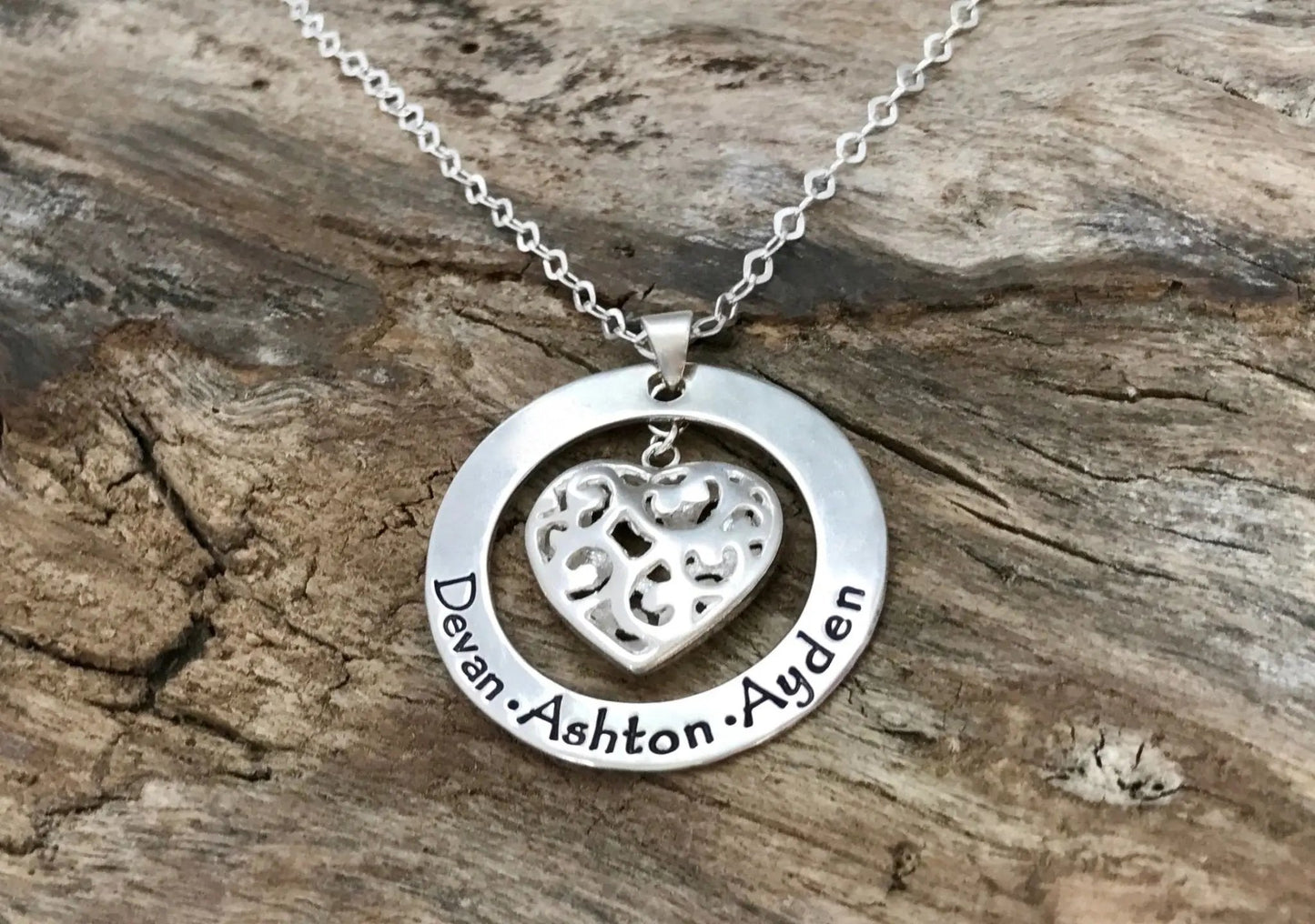 filigree heart pendant