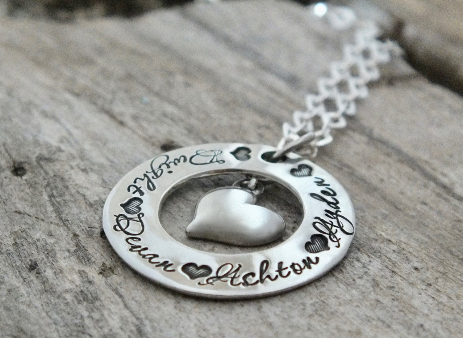 Mom Necklaces With Children's Names