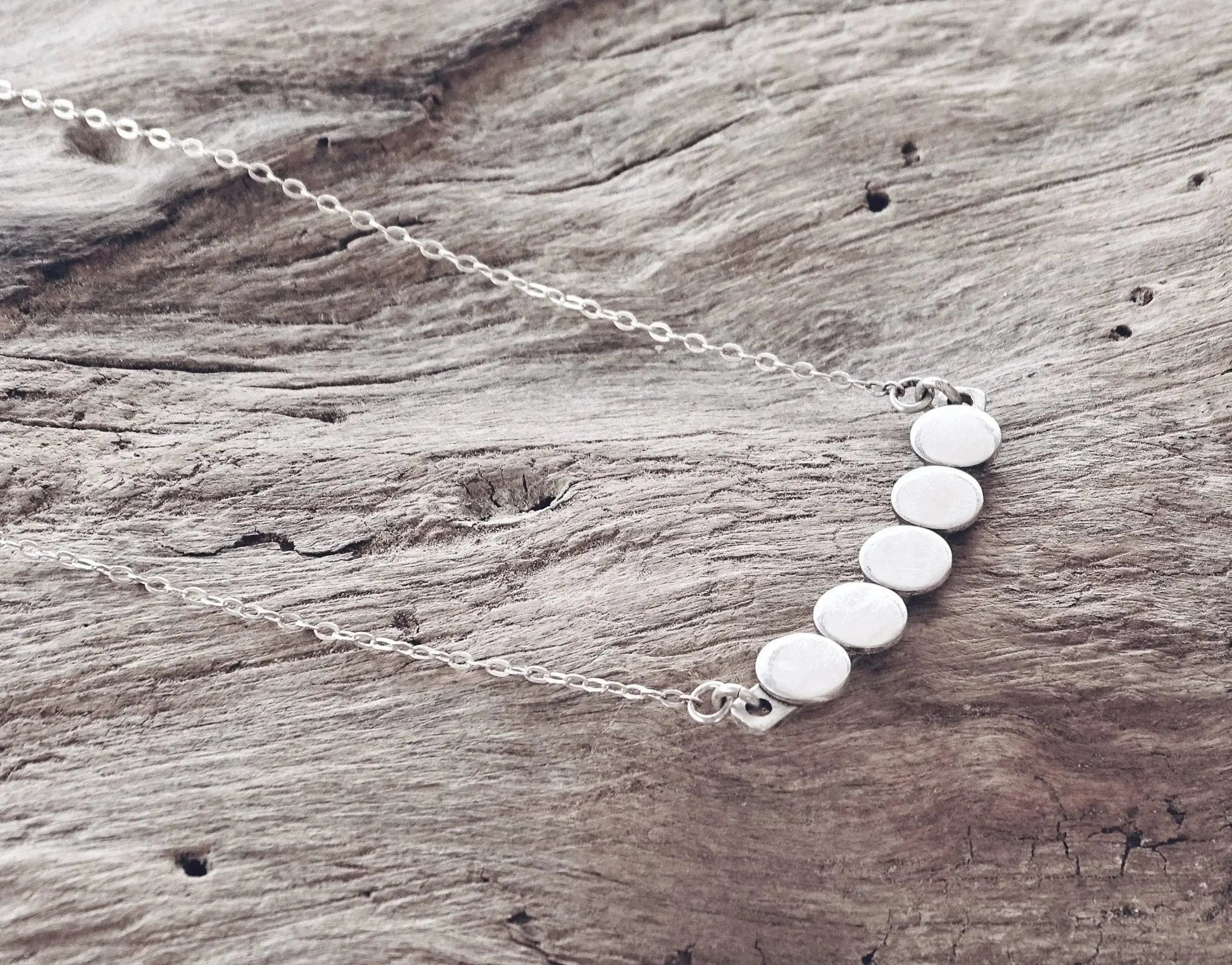 Disc Choker Necklace